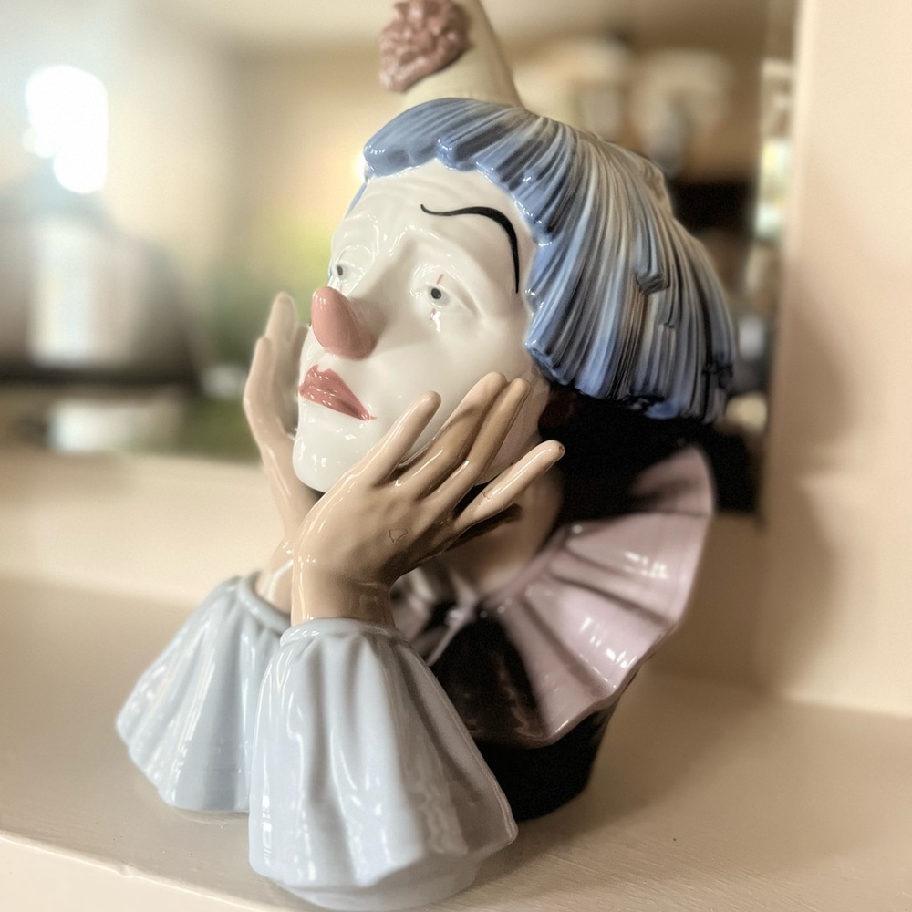 Lladro Pensive Clown